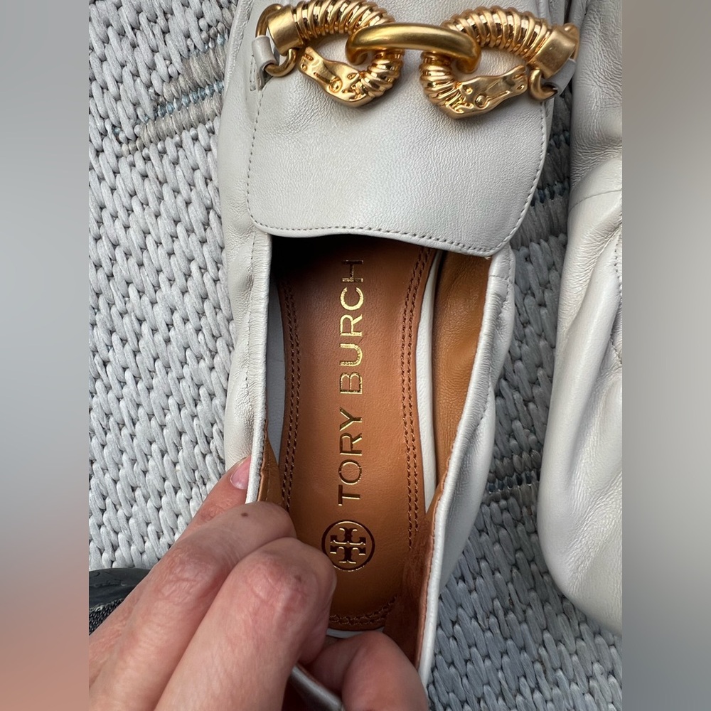 TORY BURCH JESSA POINTED TOE LEATHER LOAFERS